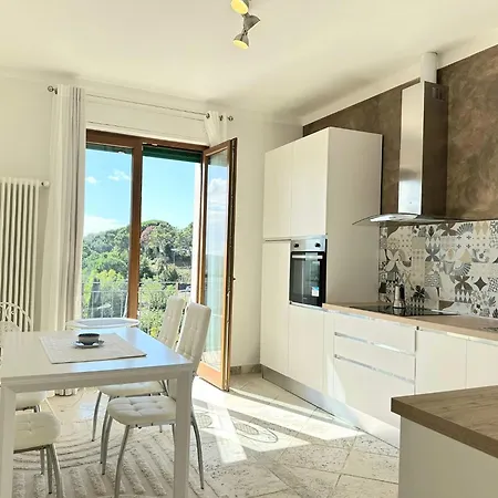 Apartament With Beautiful Sun *